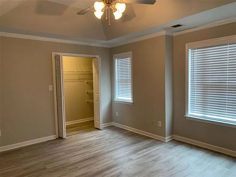 1743 Heights Cir — Photo 14