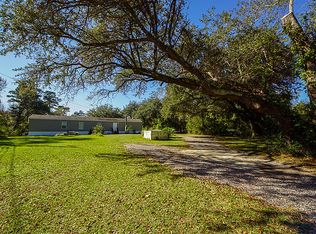 124 Newman Ln, Ridgeville, SC 29472