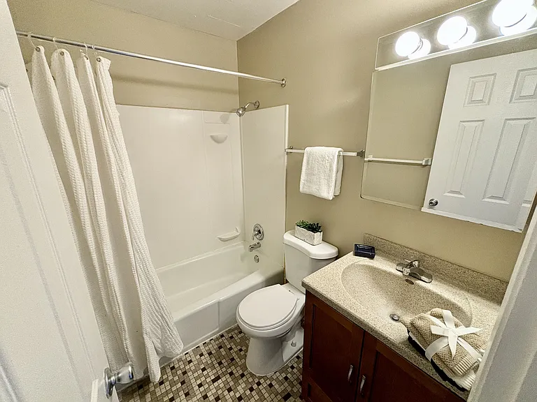The Ridge Apartments — Photo 260