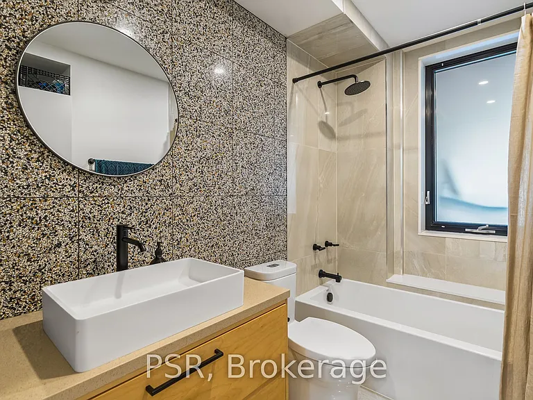 53 Palmerston Ave — Photo 28