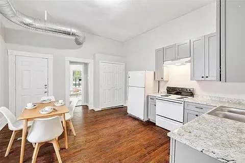 4630 Junius St #B — Photo 10