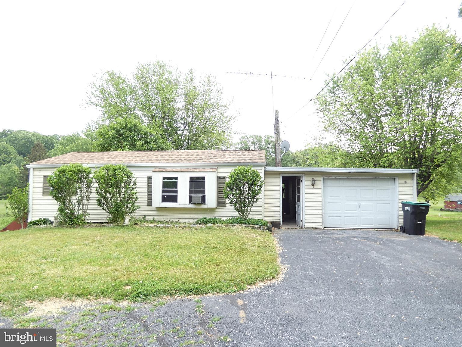 880 Huffs Church Rd, Alburtis, PA 18011 Zillow