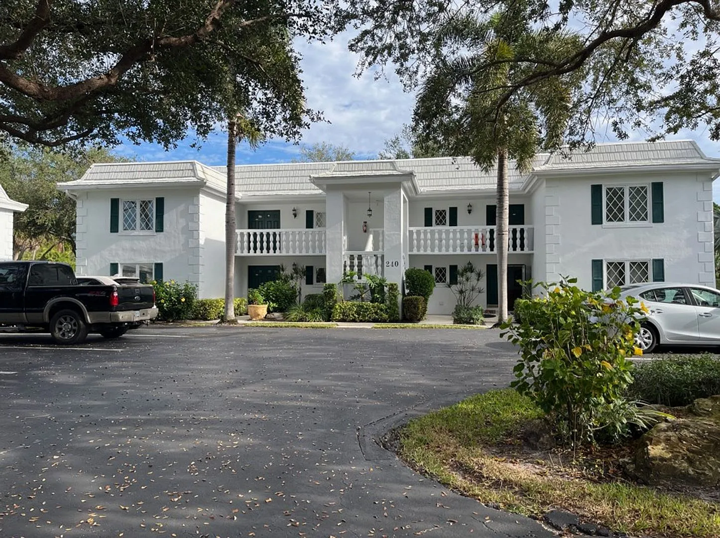 ** 2/2 First Floor Unit ** Delnor-Wiggins State Park And Beach ** Steps Away From Pool ** Seasona... — Photo 1