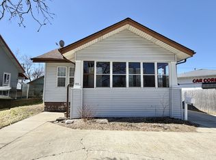 1212 Center Ave, Janesville, WI