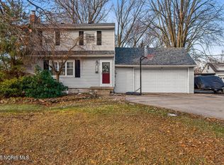 180 S Stadium Rd, Oregon, OH 43616