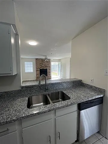 732 Heavens Dr — Photo 6