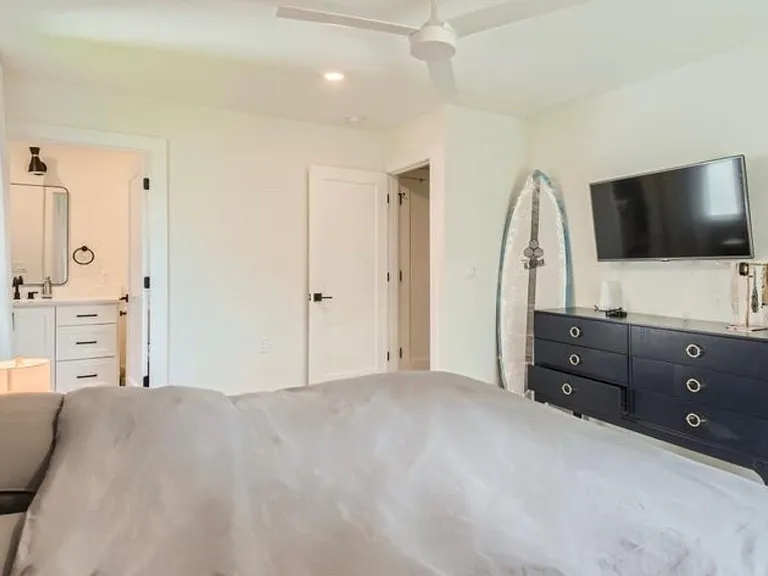 6215 Club Ter — Photo 20