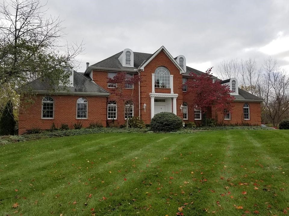 1st image of 3725 Woodstone Dr