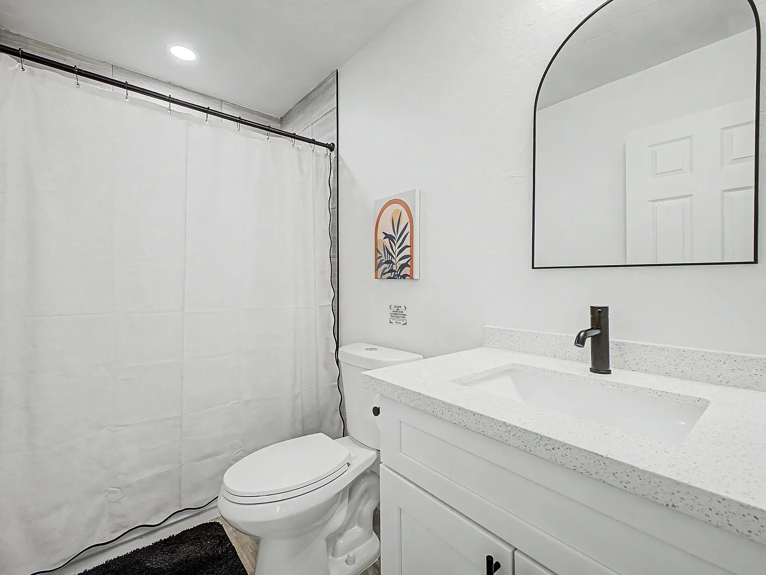 4 bed, 4.0 bath, 2200 sqft, $1,434 — Photo 3