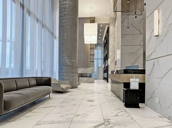 950 Portage Pkwy, Vaughan, ON