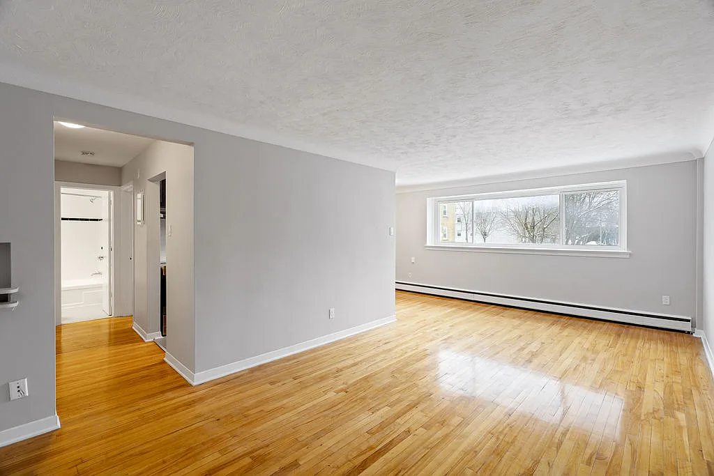 1196 Shillington — Photo 4