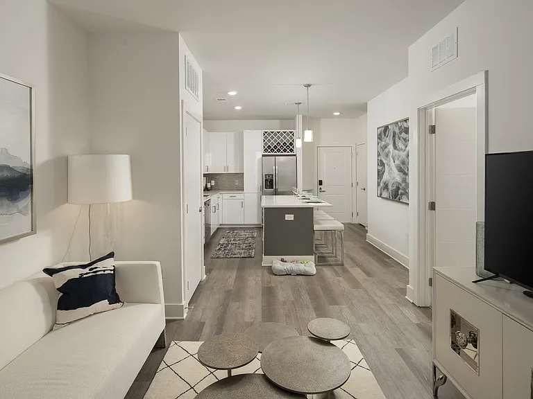 Allure on Parkway — Photo 19