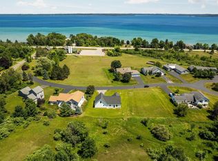 5104 S Shoreview Cir, Suttons Bay, MI 49682