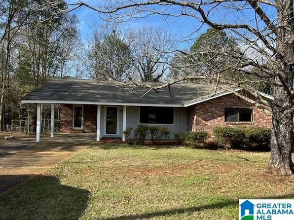 425 Marion Ave, Sylacauga, AL 35151