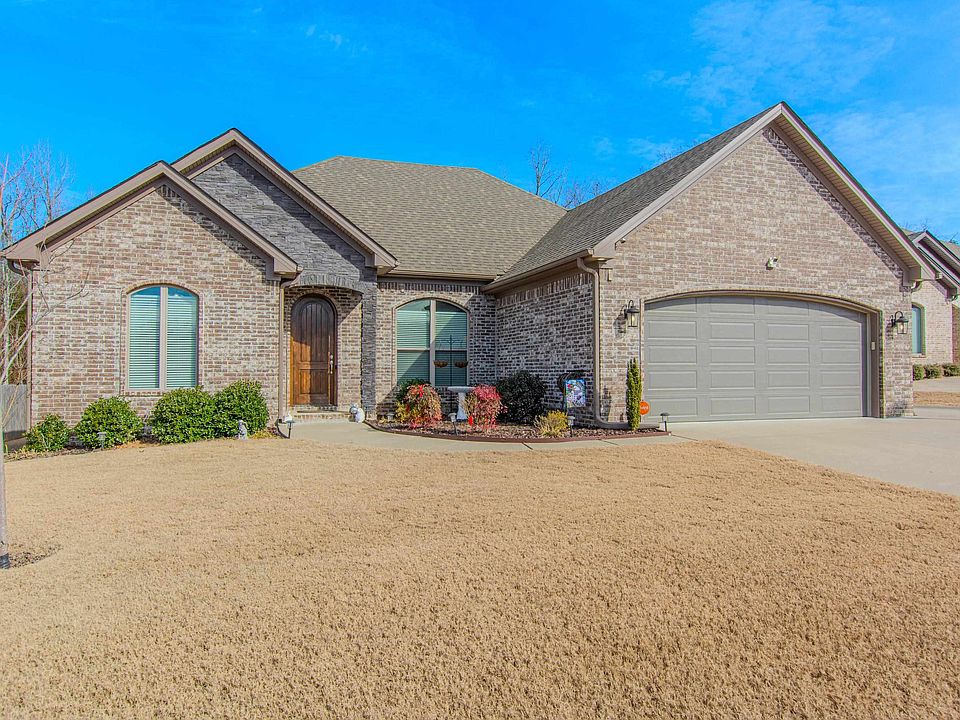 1st image of 9800 Oak Forest Ln