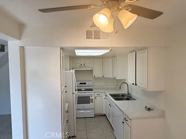 51080 Eisenhower Dr #27 — Photo 11