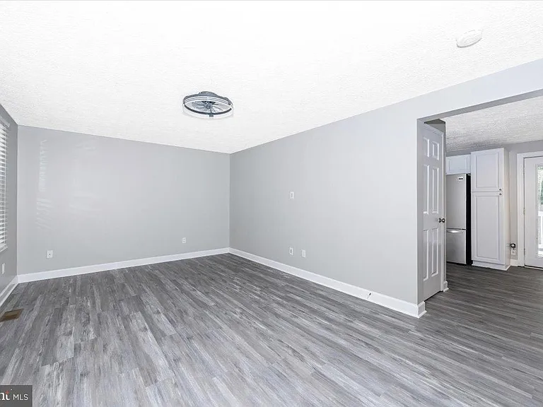 12284 Bandera Ln — Photo 5