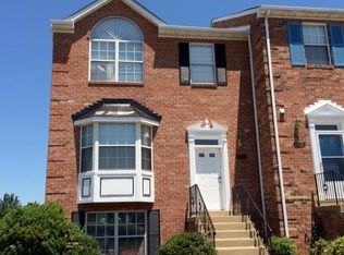 21072 Gladstone Dr, Sterling, VA 20164