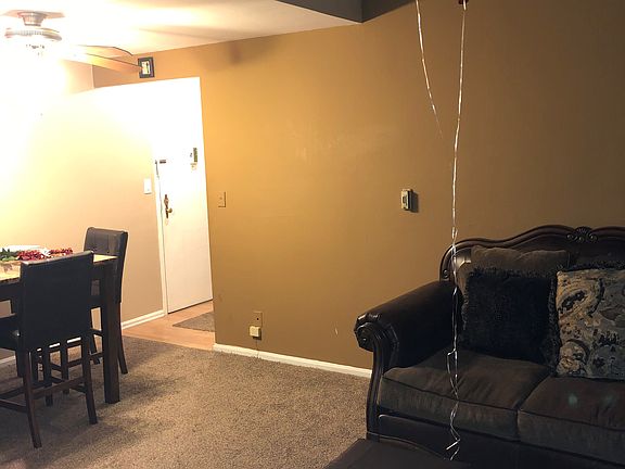 5th image of 19101 Van Aken Blvd APT 424