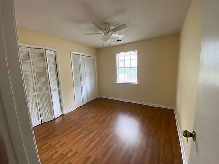 11824 E Gateway Dr SE #D — Photo 8