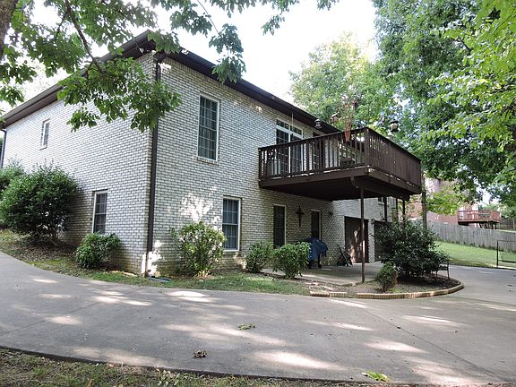4th image of 525 Glenstone Springs Dr
