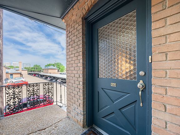 2nd image of 6027 E University Blvd #215