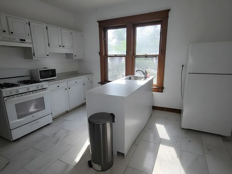 2 Maple Ave #2 — Photo 9