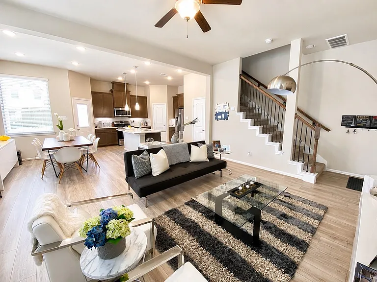 2535 Bordelon Ln — Photo 2