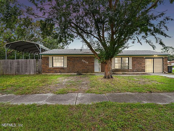 2nd image of 2576 KENWOOD Drive E
