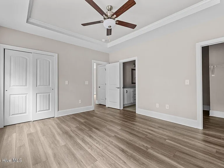 165 Lark Dr — Photo 15