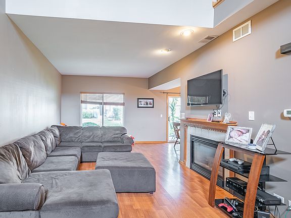 4th image of 289 Nicole Dr Unit C