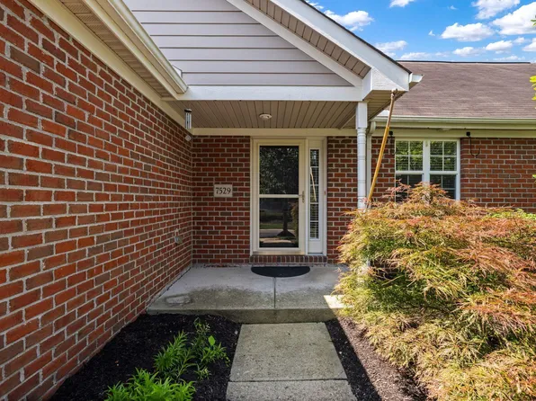 7529 Cherry Brook Dr, Reynoldsburg, OH 43068