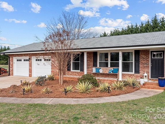 2nd image of 106 Southwood Dr