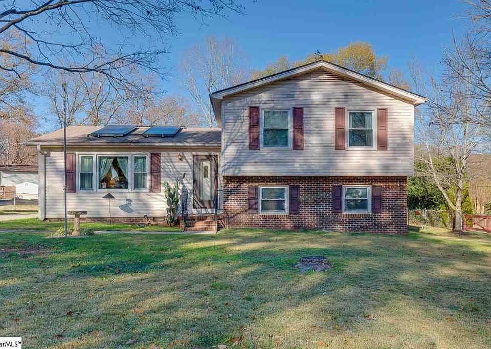 1st image of 106 Larchwood Dr