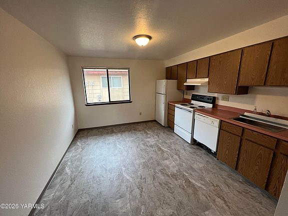 4th image of 1718 S 10th Ave