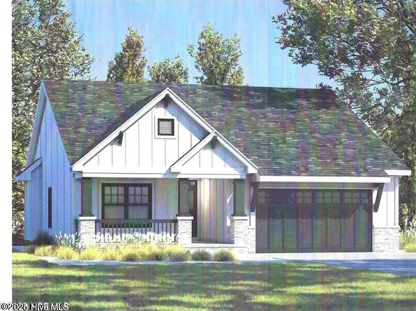 315 E Theriualt Court, Jacksonville, NC 28540