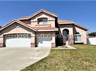 2106 W Via Bello Dr, Rialto, CA 92377