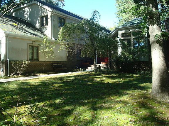 2nd image of 1568 Beaver Hollow Dr