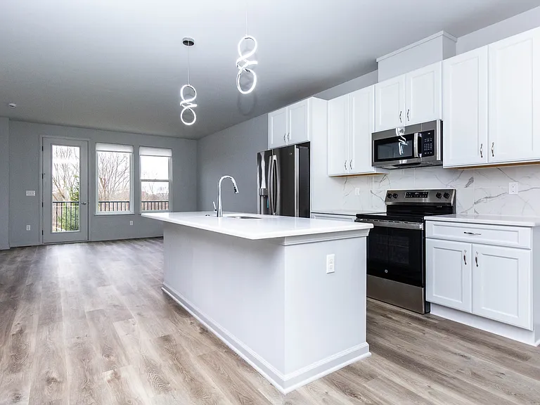 3035 Hydrangea Ln — Photo 7