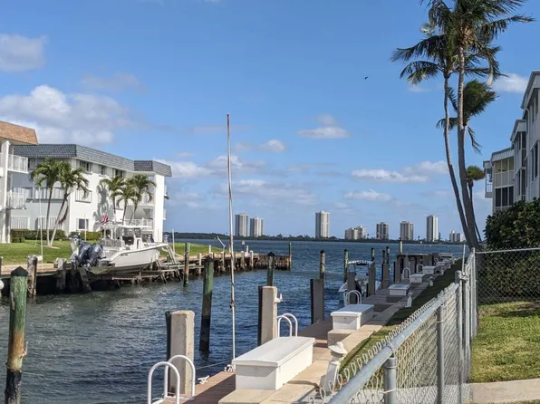 131 Doolen Court #208, North Palm Beach, FL 33408