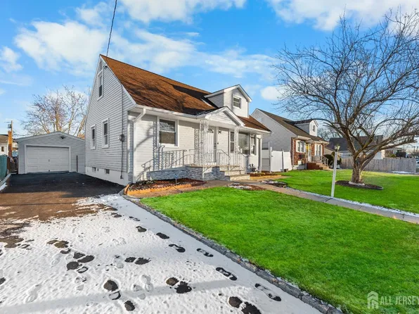 14 Tyler Ave, Carteret, NJ 07008