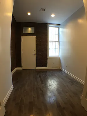 Rented by Rental Solutions Inc | media 10