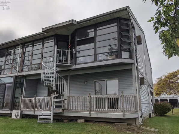 6411 Teal Bnd, Oak Harbor, OH 43449