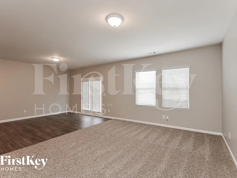90 Cherohala Ct — Photo 2
