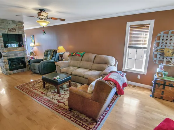 481 Green Creek Dr, Glasgow, KY 42141