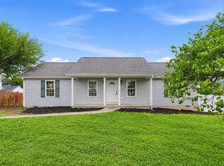 72 Somerset Dr, Weyers Cave, VA 24486