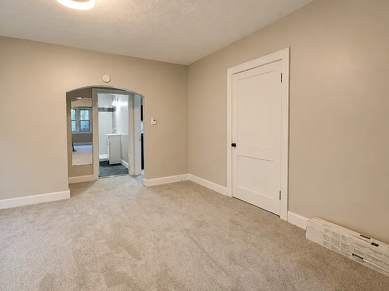 133 W Blake Ave #2 — Photo 3