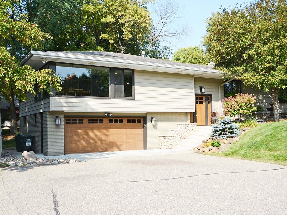 1st image of 10420 Normandale Blvd