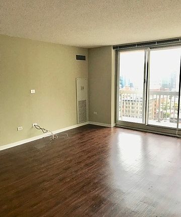 3rd image of 545 N Dearborn St #W1411