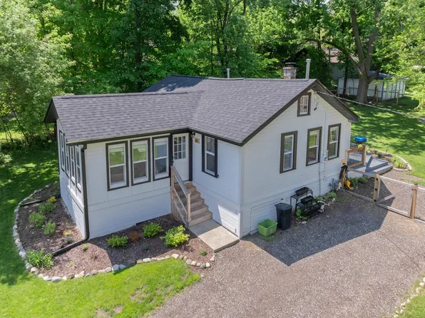 86 Orchard STREET, Williams Bay, WI 53191